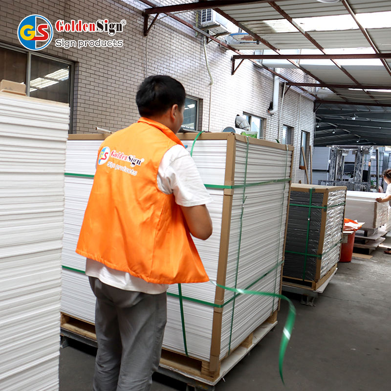 Goldensign المصنّع الصلب اللامع 1.22*2.44 ألوان PVC Celuka لوحة الرغوة PVC